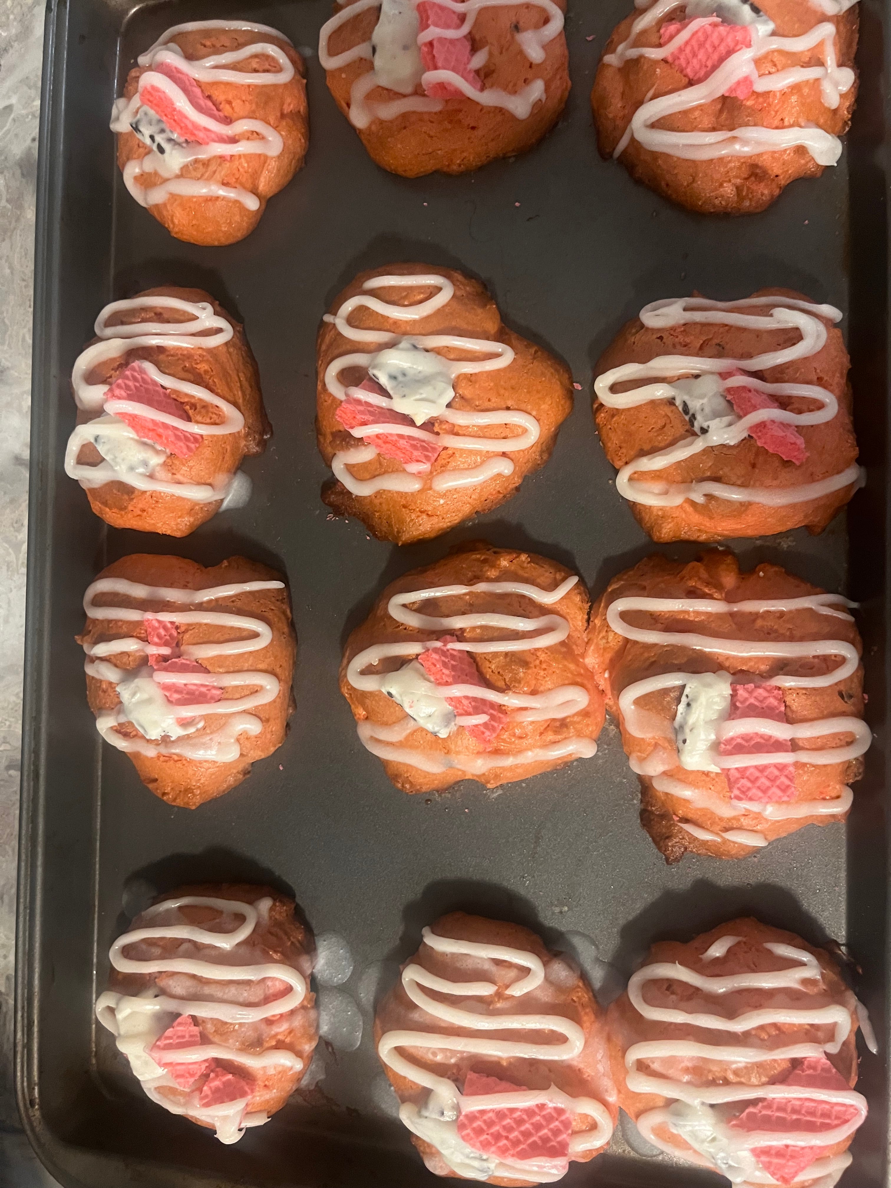 2 Strawberry shortcake cookies